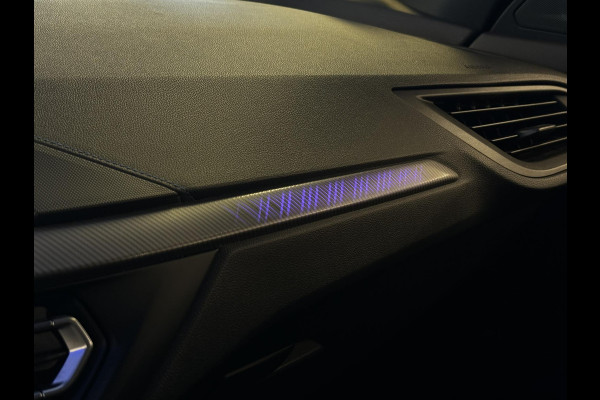 BMW 1-serie 120d High Executive M Pakket Panoramadak LED Ambient 17”LM