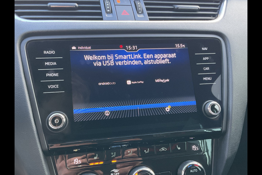 Škoda Octavia Combi 2.0 TSI RS 245PK Sportzetels Nav/Cam Carplay Stoelverw Elek.Klep Race-Blue Voll.Onderhouden!