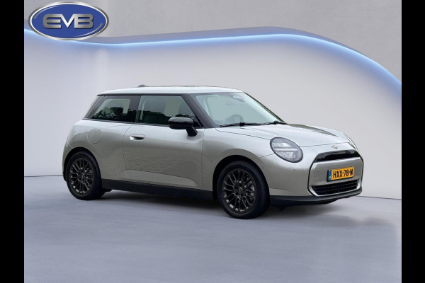 MINI Cooper E Essential 40.7 kWh NIEUW 28-07-2025, achteruitrijcamera, 17 inch ,nieuw prijs € 31860,-, nl auto met nap MINI Cooper E Essential 40.7 kWh NIEUW 28-07-2025, achteruitrijcamera, 17 inch ,nieuw prijs € 31860,-, nl auto met nap