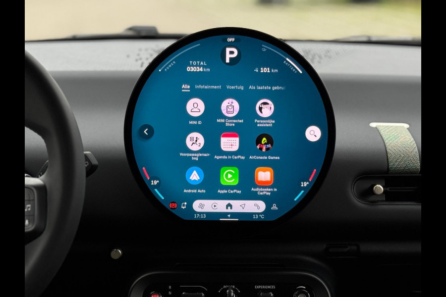 MINI Cooper E Essential 40.7 kWh NIEUW 28-07-2025, achteruitrijcamera, 17 inch ,nieuw prijs € 31860,-, nl auto met nap MINI Cooper E Essential 40.7 kWh NIEUW 28-07-2025, achteruitrijcamera, 17 inch ,nieuw prijs € 31860,-, nl auto met nap