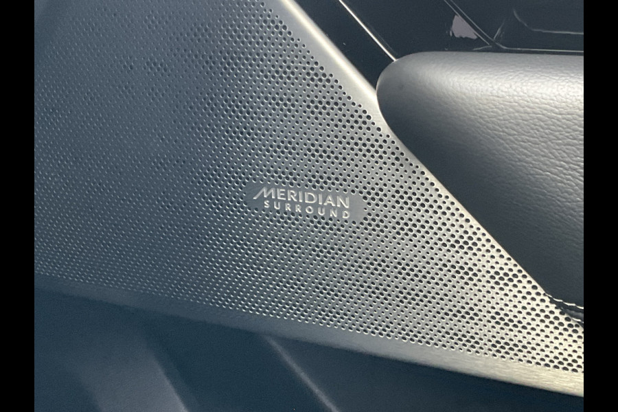 Land Rover Range Rover Velar 2.0 I4 Turbo AWD R-Dynamic Pano HUD Meridian Leer Stuur/Stoelverw Memory VOL! Land Rover Range Rover Velar 2.0 I4 Turbo AWD R-Dynamic Pano HUD Meridian Leer Stuur/Stoelverw Memory VOL!