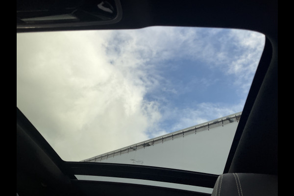 Land Rover Range Rover Velar 2.0 I4 Turbo AWD R-Dynamic Pano HUD Meridian Leer Stuur/Stoelverw Memory VOL! Land Rover Range Rover Velar 2.0 I4 Turbo AWD R-Dynamic Pano HUD Meridian Leer Stuur/Stoelverw Memory VOL!