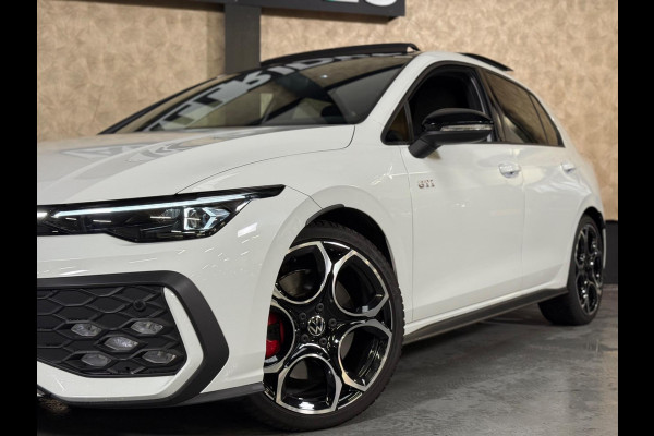 Volkswagen Golf 2.0 TSI GTI 8.5 Facelift | HUD | Harman/Kardon | Camera | Pano