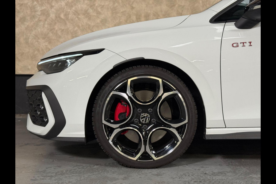 Volkswagen Golf 2.0 TSI GTI 8.5 Facelift | HUD | Harman/Kardon | Camera | Pano