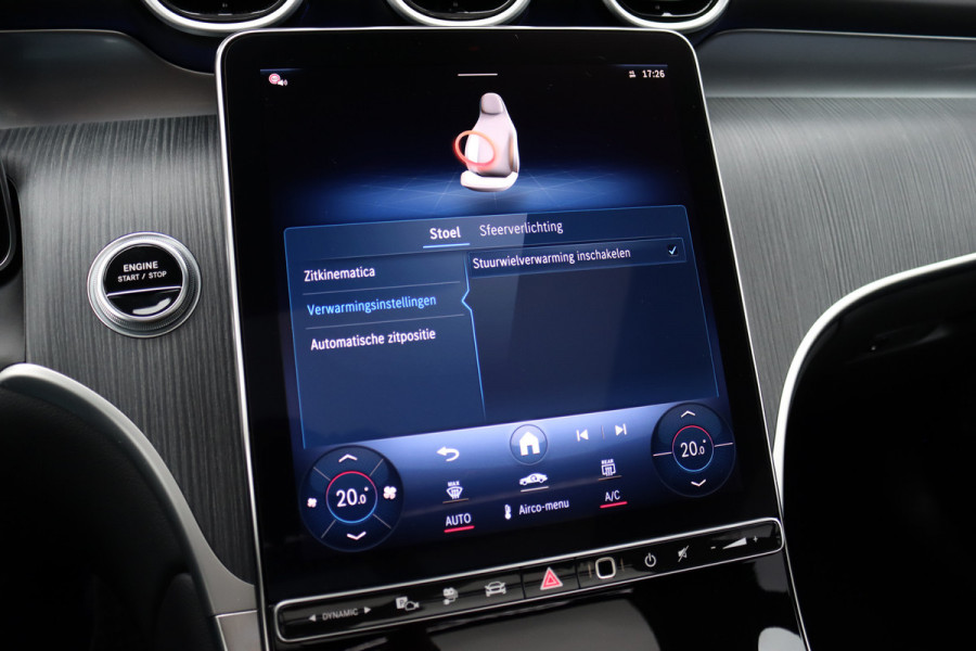 Mercedes-Benz GLC 400e 4MATIC AMG Line | Airmatic | Achterasbesturing | Distronic+ | Memory | Trekhaak | Digital Light | Surround Camera | Verwarmd Stuurwiel | Nightpakket |