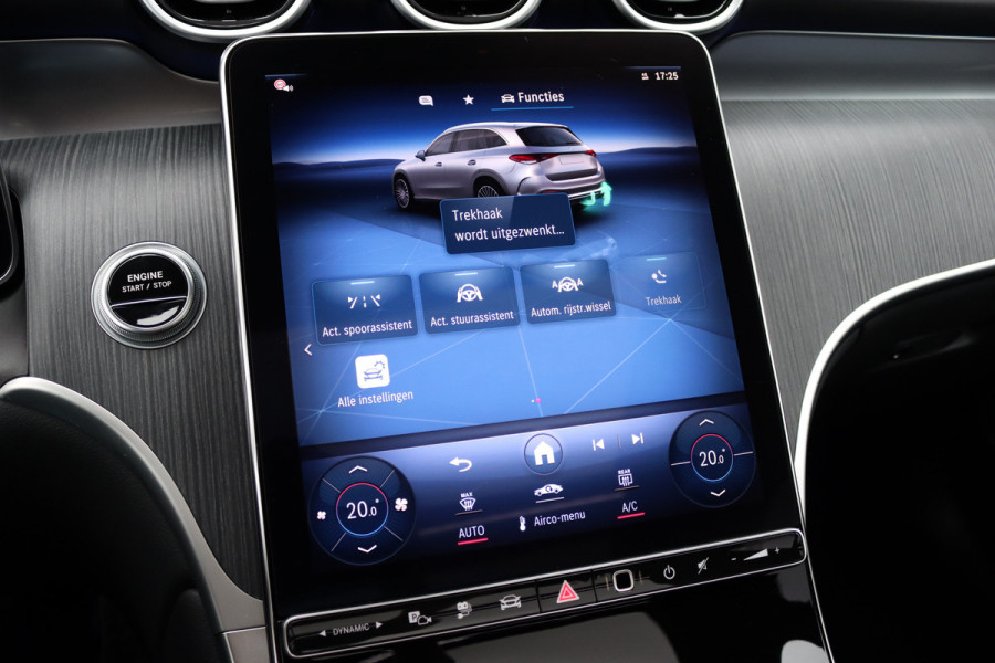 Mercedes-Benz GLC 400e 4MATIC AMG Line | Airmatic | Achterasbesturing | Distronic+ | Memory | Trekhaak | Digital Light | Surround Camera | Verwarmd Stuurwiel | Nightpakket |