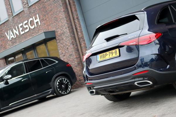 Mercedes-Benz GLC 400e 4MATIC AMG Line | Airmatic | Achterasbesturing | Distronic+ | Memory | Trekhaak | Digital Light | Surround Camera | Verwarmd Stuurwiel | Nightpakket |