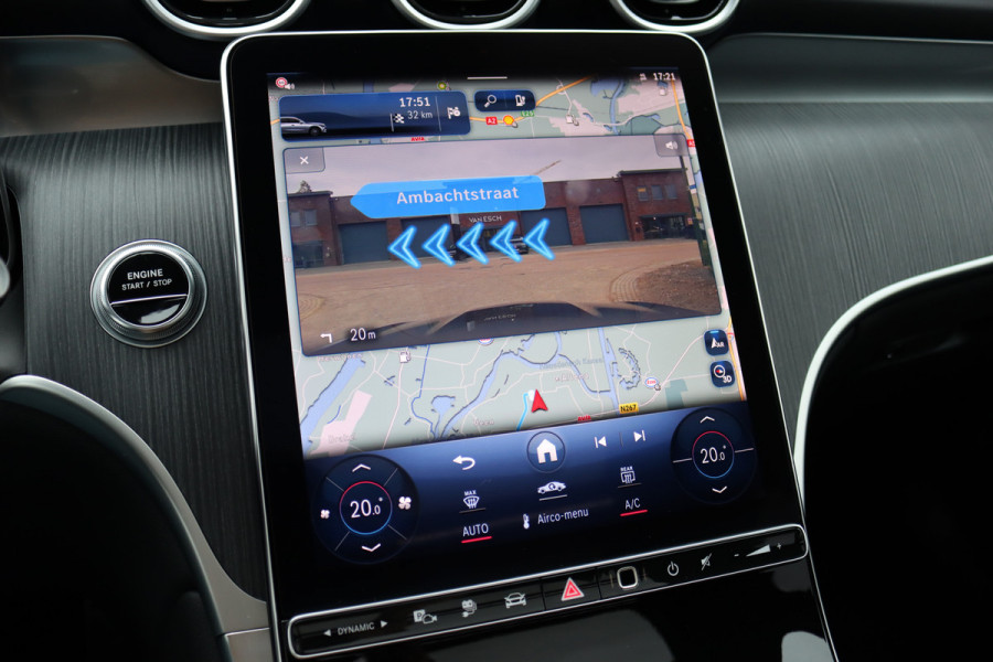 Mercedes-Benz GLC 400e 4MATIC AMG Line | Airmatic | Achterasbesturing | Distronic+ | Memory | Trekhaak | Digital Light | Surround Camera | Verwarmd Stuurwiel | Nightpakket |