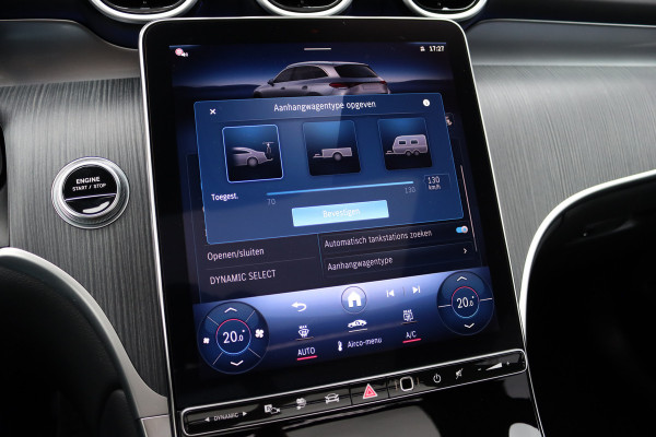 Mercedes-Benz GLC 400e 4MATIC AMG Line | Airmatic | Achterasbesturing | Distronic+ | Memory | Trekhaak | Digital Light | Surround Camera | Verwarmd Stuurwiel | Nightpakket |