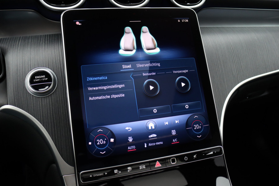 Mercedes-Benz GLC 400e 4MATIC AMG Line | Airmatic | Achterasbesturing | Distronic+ | Memory | Trekhaak | Digital Light | Surround Camera | Verwarmd Stuurwiel | Nightpakket |