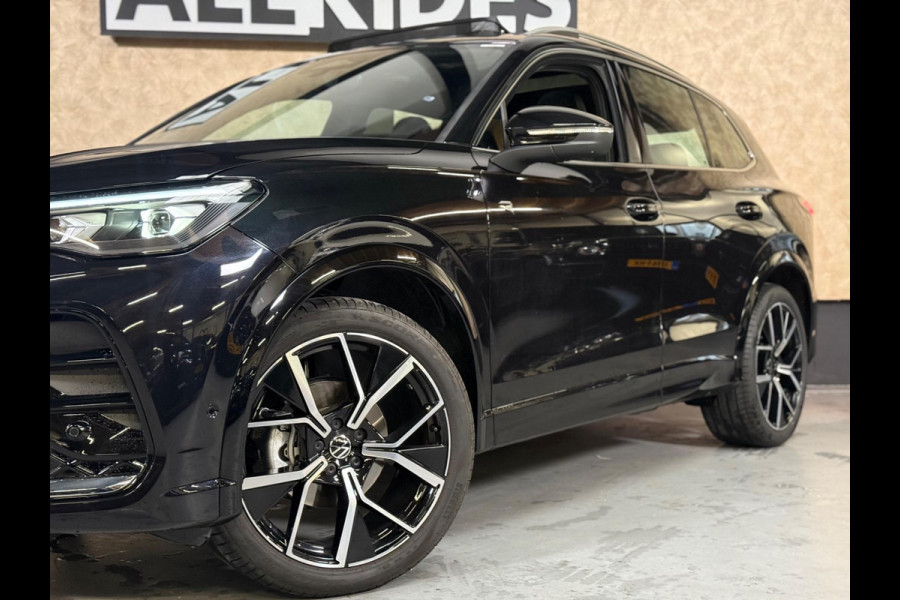 Volkswagen Tiguan 1.5 eTSI R-Line Edition |Pano |Keyless | 360 Camera | Massage | Sfeerverlichting Volkswagen Tiguan 1.5 eTSI R-Line Edition |Pano |Keyless | 360 Camera | Massage | Sfeerverlichting
