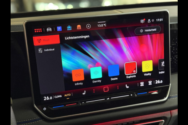Volkswagen Tiguan 1.5 eTSI R-Line Edition |Pano |Keyless | 360 Camera | Massage | Sfeerverlichting Volkswagen Tiguan 1.5 eTSI R-Line Edition |Pano |Keyless | 360 Camera | Massage | Sfeerverlichting