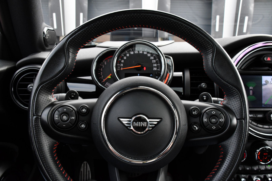 MINI Mini 2.0 Cooper S GT Limited Edition JCW Full Options, Adaptieve Cruise, PANO, H/K, HUD, Clima, Carplay, Stoelverwarming, LED, Uniek! MINI Mini 2.0 Cooper S GT Limited Edition JCW Full Options, Adaptieve Cruise, PANO, H/K, HUD, Clima, Carplay, Stoelverwarming, LED, Uniek!