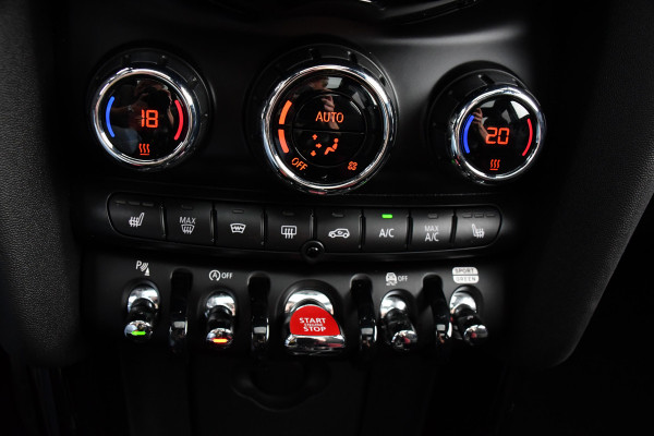 MINI Mini 2.0 Cooper S GT Limited Edition JCW Full Options, Adaptieve Cruise, PANO, H/K, HUD, Clima, Carplay, Stoelverwarming, LED, Uniek! MINI Mini 2.0 Cooper S GT Limited Edition JCW Full Options, Adaptieve Cruise, PANO, H/K, HUD, Clima, Carplay, Stoelverwarming, LED, Uniek!