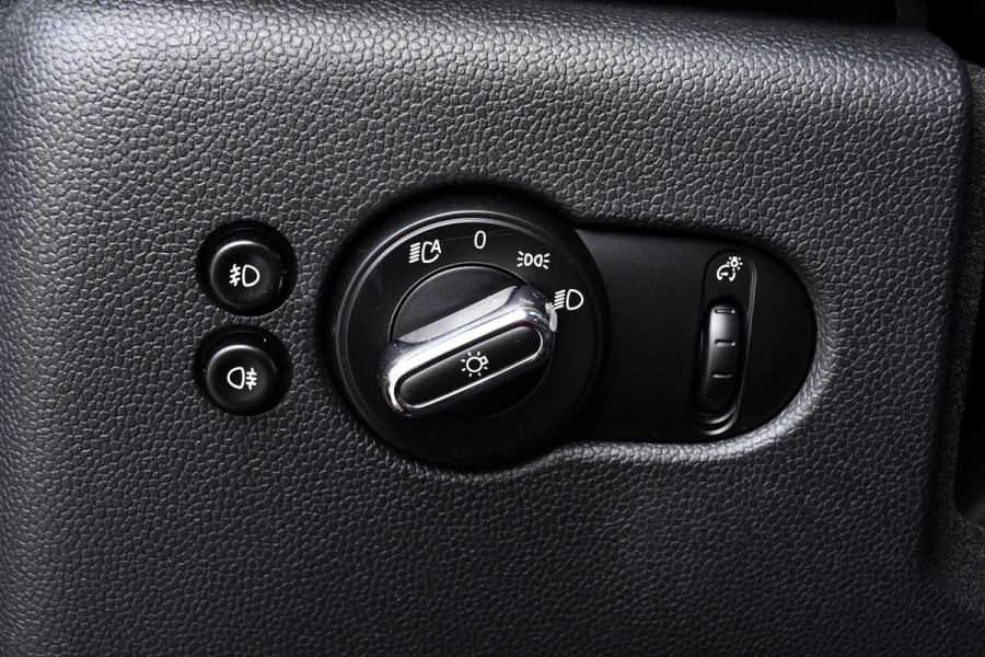 MINI Mini 2.0 Cooper S GT Limited Edition JCW Full Options, Adaptieve Cruise, PANO, H/K, HUD, Clima, Carplay, Stoelverwarming, LED, Uniek! MINI Mini 2.0 Cooper S GT Limited Edition JCW Full Options, Adaptieve Cruise, PANO, H/K, HUD, Clima, Carplay, Stoelverwarming, LED, Uniek!