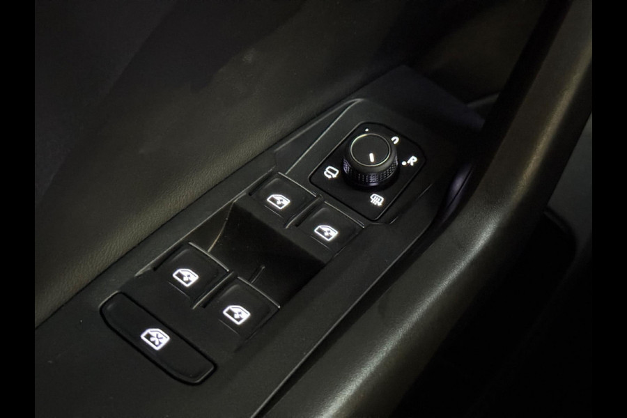 Volkswagen T-Cross 1.5 TSI R-Line Edition Facelift | Keyless | Led | Camera | Stoelverwarming