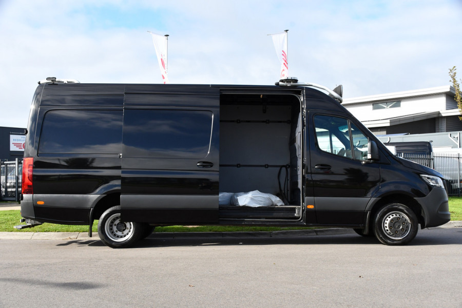 Mercedes-Benz Sprinter 519 3.0 CDI L3H2 PB Edition Camera, Cruise, Carplay, 3500kg Trekhaak, LED, Standkachel, Stoelverwarming, Automaat, Multimedia, Uniek! Mercedes-Benz Sprinter 519 3.0 CDI L3H2 PB Edition Camera, Cruise, Carplay, 3500kg Trekhaak, LED, Standkachel, Stoelverwarming, Automaat, Multimedia, Uniek!