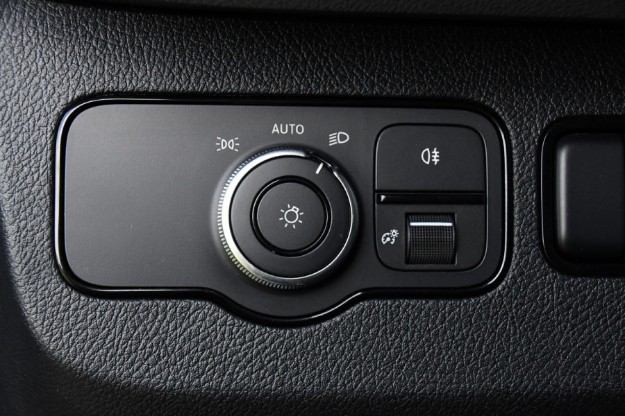 Mercedes-Benz Sprinter 519 3.0 CDI L3H2 PB Edition Camera, Cruise, Carplay, 3500kg Trekhaak, LED, Standkachel, Stoelverwarming, Automaat, Multimedia, Uniek! Mercedes-Benz Sprinter 519 3.0 CDI L3H2 PB Edition Camera, Cruise, Carplay, 3500kg Trekhaak, LED, Standkachel, Stoelverwarming, Automaat, Multimedia, Uniek!