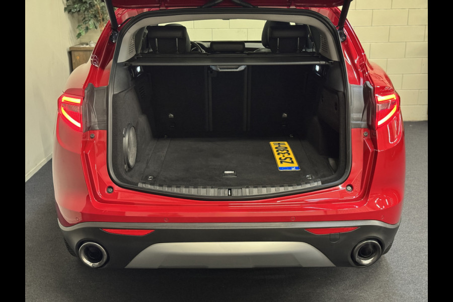 Alfa Romeo Stelvio 2.0 T 280PK AWD First Edition | Panorama | 1e Eig. | BTW
