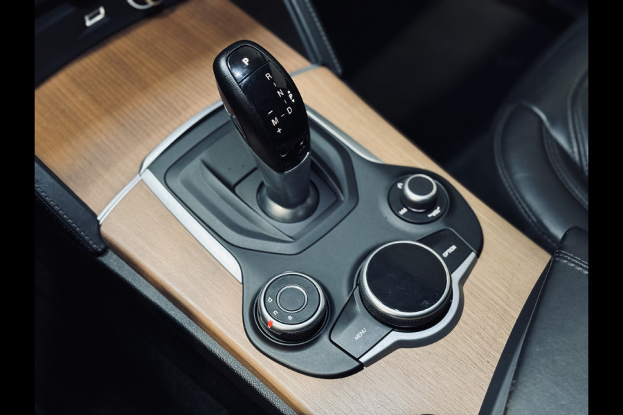 Alfa Romeo Stelvio 2.0 T 280PK AWD First Edition | Panorama | 1e Eig. | BTW