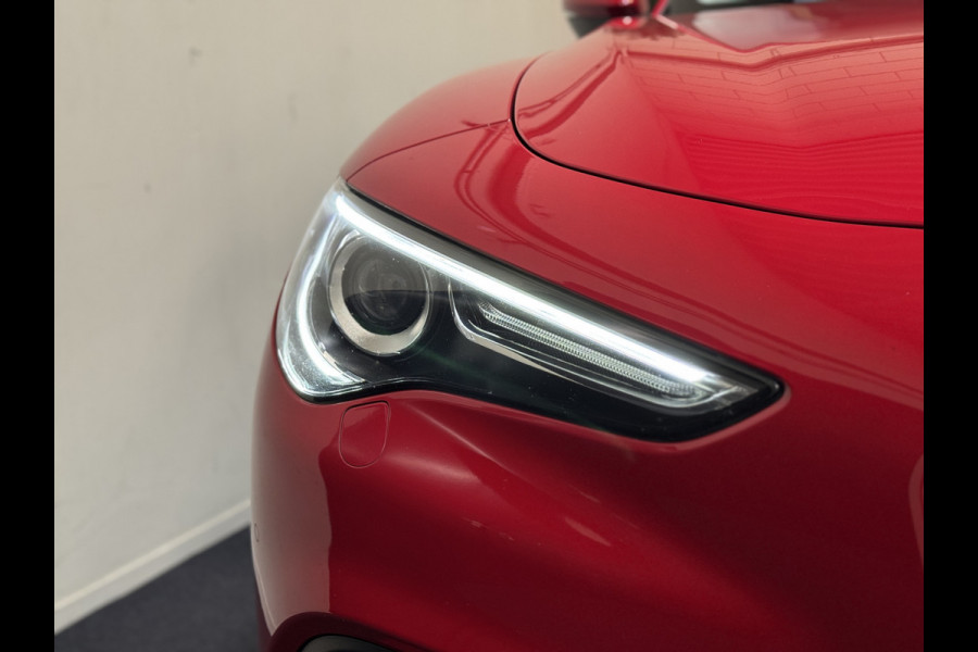 Alfa Romeo Stelvio 2.0 T 280PK AWD First Edition | Panorama | 1e Eig. | BTW
