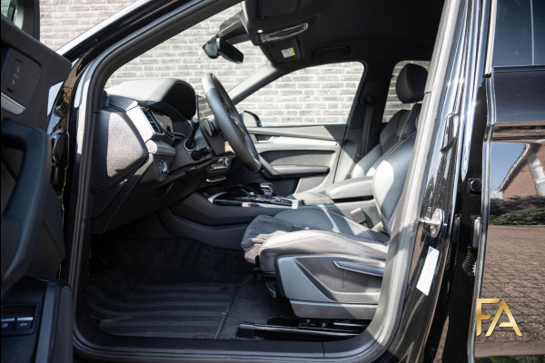 Audi Q5 50 TFSI e S Line 20Inch|LED|Trekhaak|Alcantara Audi Q5 50 TFSI e S Line 20Inch|LED|Trekhaak|Alcantara