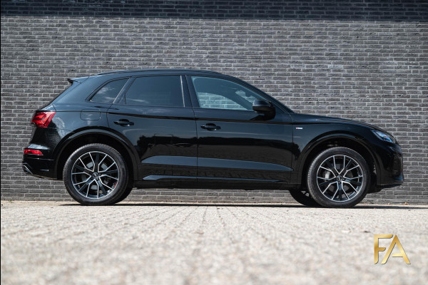 Audi Q5 50 TFSI e S Line 20Inch|LED|Trekhaak|Alcantara Audi Q5 50 TFSI e S Line 20Inch|LED|Trekhaak|Alcantara