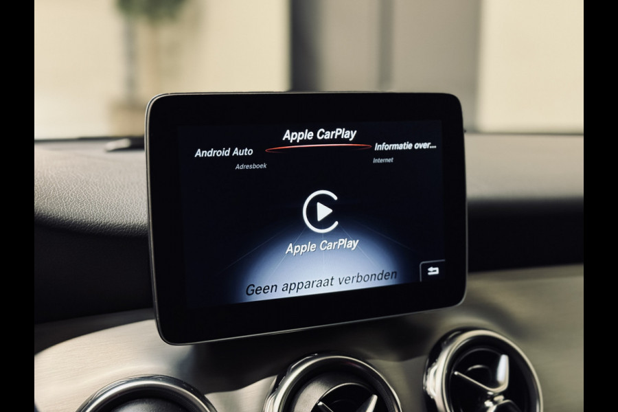 Mercedes-Benz GLA 180 Sport Edition Premium AMG Line | Trekhaak | Camera | Keyless