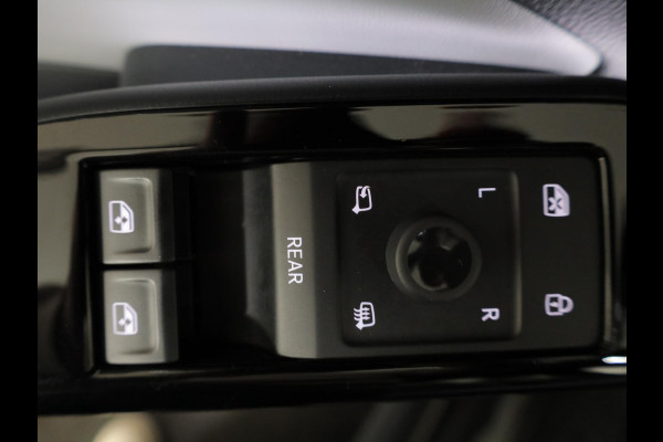 Volkswagen ID.3 First Plus 58 kWh 204pk|19'LM-velgen| Matrix LED| verwarmde voorstoelen Volkswagen ID.3 First Plus 58 kWh 204pk|19'LM-velgen| Matrix LED| verwarmde voorstoelen