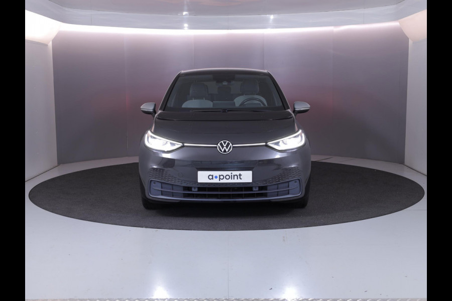 Volkswagen ID.3 First Plus 58 kWh 204pk|19'LM-velgen| Matrix LED| verwarmde voorstoelen Volkswagen ID.3 First Plus 58 kWh 204pk|19'LM-velgen| Matrix LED| verwarmde voorstoelen