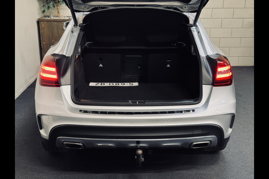 Mercedes-Benz GLA 180 Sport Edition Premium AMG Line | Trekhaak | Camera | Keyless