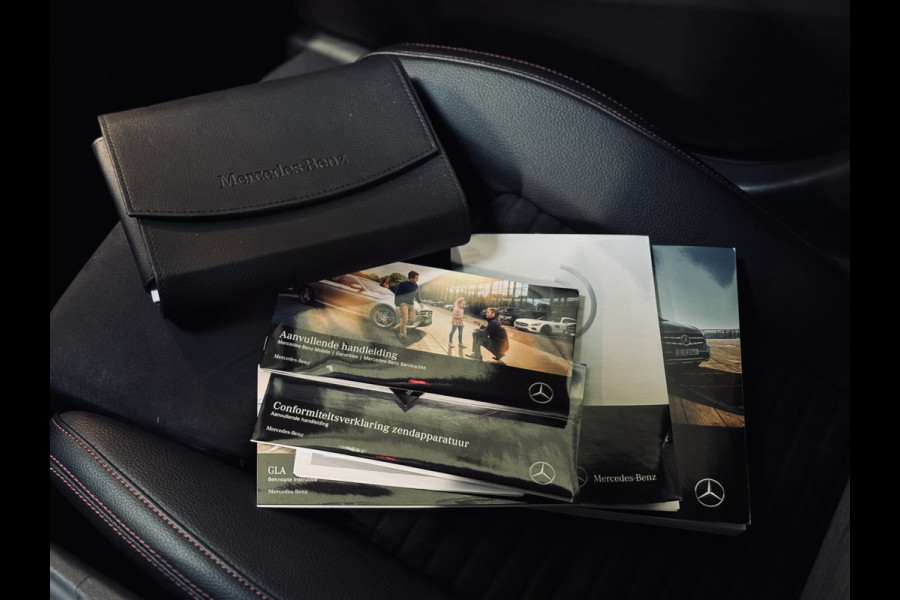 Mercedes-Benz GLA 180 Sport Edition Premium AMG Line | Trekhaak | Camera | Keyless