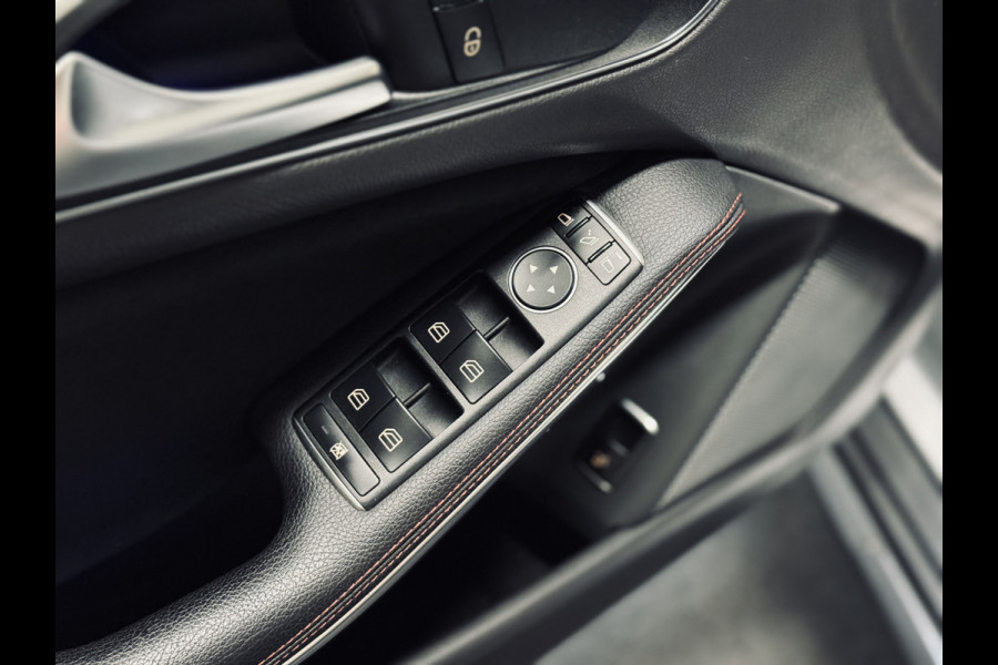 Mercedes-Benz GLA 180 Sport Edition Premium AMG Line | Trekhaak | Camera | Keyless