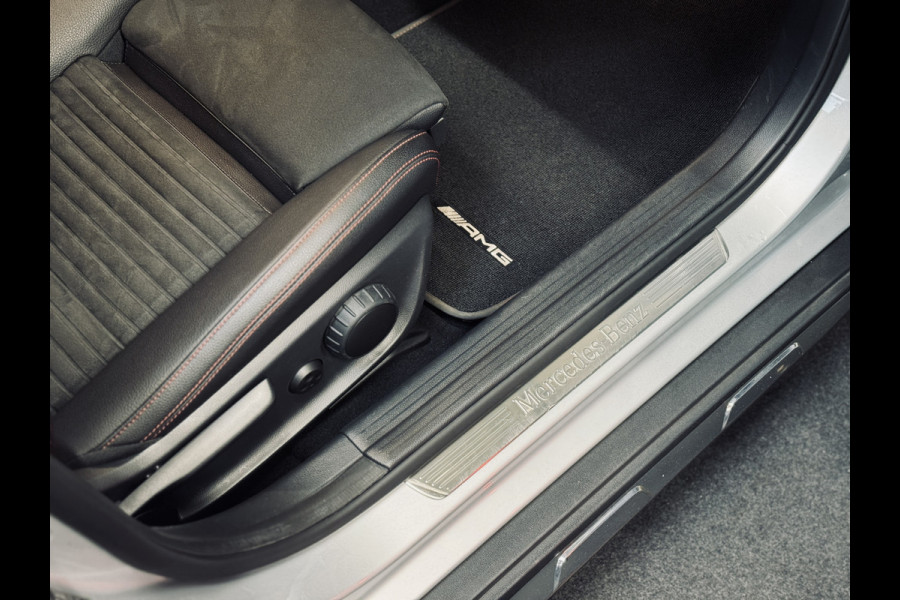 Mercedes-Benz GLA 180 Sport Edition Premium AMG Line | Trekhaak | Camera | Keyless