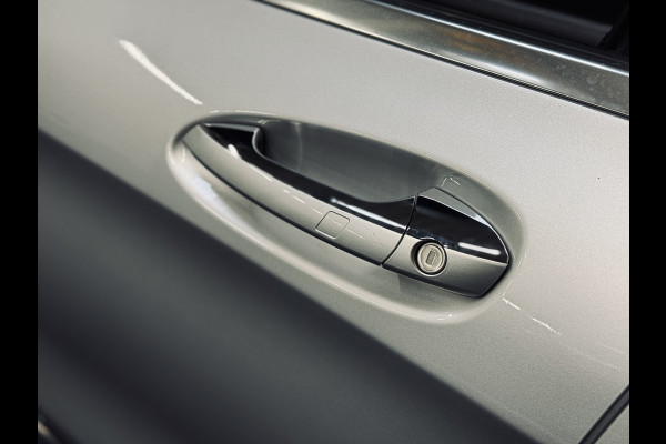 Mercedes-Benz GLA 180 Sport Edition Premium AMG Line | Trekhaak | Camera | Keyless