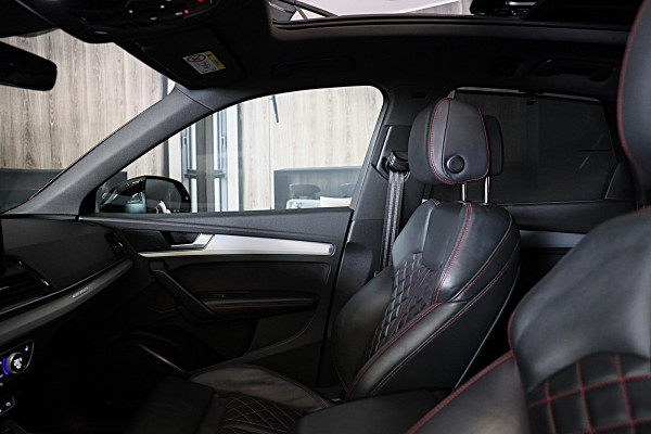 Audi Q5 55 TFSI e Quattro Competition SQ5 Look / Acc / Lane Assist / Leder / Elek Stoelen / Pano / Camera / Matrix / 22 Inch / Pdc