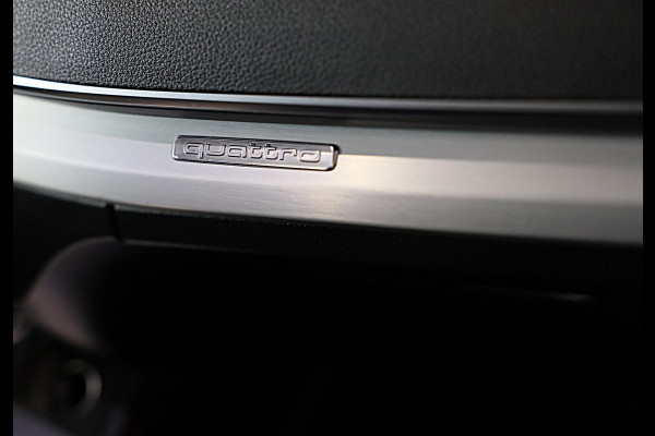 Audi Q5 55 TFSI e Quattro Competition SQ5 Look / Acc / Lane Assist / Leder / Elek Stoelen / Pano / Camera / Matrix / 22 Inch / Pdc