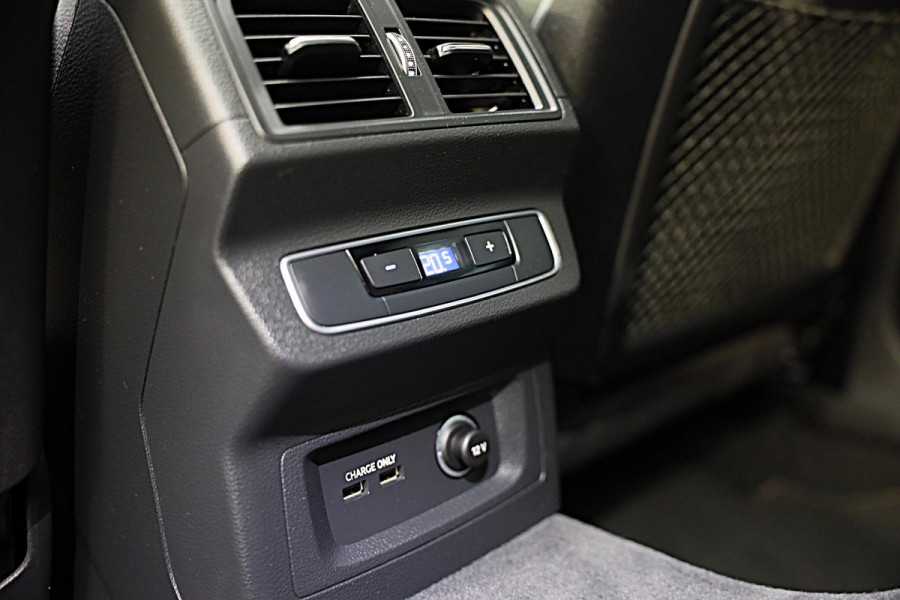 Audi Q5 55 TFSI e Quattro Competition SQ5 Look / Acc / Lane Assist / Leder / Elek Stoelen / Pano / Camera / Matrix / 22 Inch / Pdc