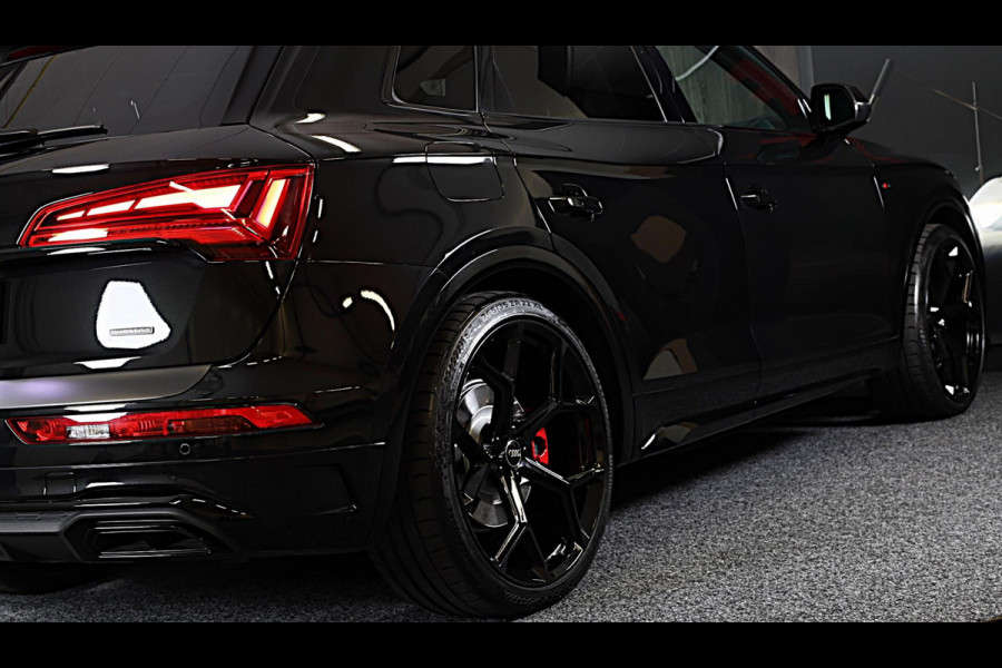 Audi Q5 55 TFSI e Quattro Competition SQ5 Look / Acc / Lane Assist / Leder / Elek Stoelen / Pano / Camera / Matrix / 22 Inch / Pdc