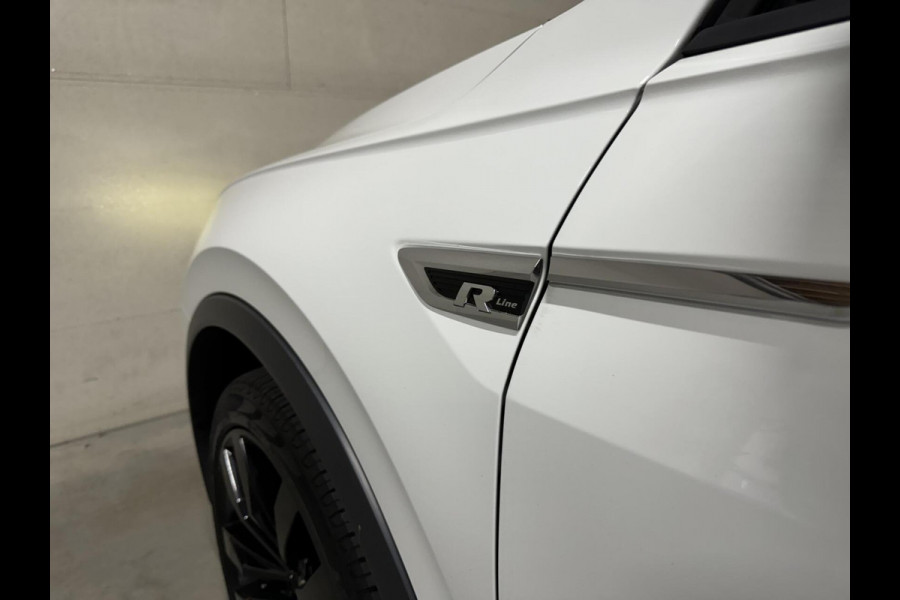 Volkswagen Tiguan 1.5 TSI R-Line Black Edition Pano Virtual Dynaudio 360° NAP Volkswagen Tiguan 1.5 TSI R-Line Black Edition Pano Virtual Dynaudio 360° NAP