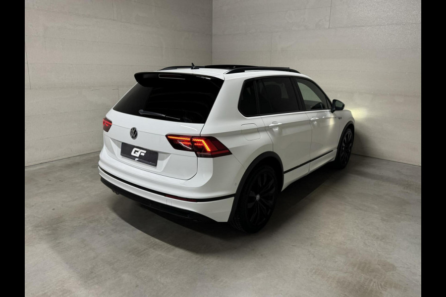Volkswagen Tiguan 1.5 TSI R-Line Black Edition Pano Virtual Dynaudio 360° NAP Volkswagen Tiguan 1.5 TSI R-Line Black Edition Pano Virtual Dynaudio 360° NAP