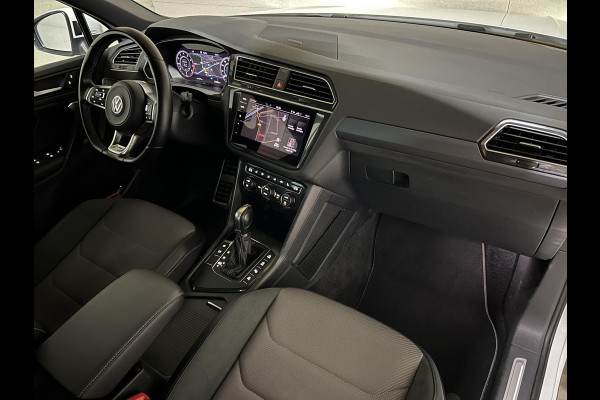 Volkswagen Tiguan 1.5 TSI R-Line Black Edition Pano Virtual Dynaudio 360° NAP Volkswagen Tiguan 1.5 TSI R-Line Black Edition Pano Virtual Dynaudio 360° NAP