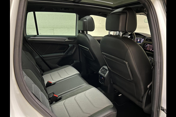 Volkswagen Tiguan 1.5 TSI R-Line Black Edition Pano Virtual Dynaudio 360° NAP Volkswagen Tiguan 1.5 TSI R-Line Black Edition Pano Virtual Dynaudio 360° NAP
