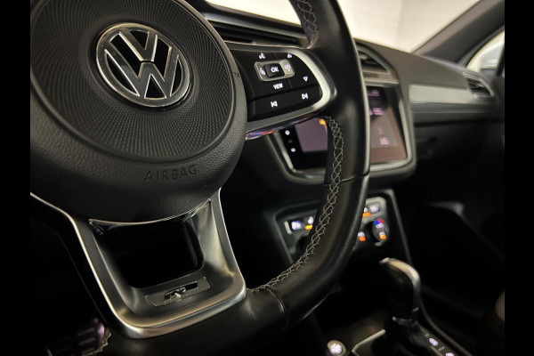 Volkswagen Tiguan 1.5 TSI R-Line Black Edition Pano Virtual Dynaudio 360° NAP Volkswagen Tiguan 1.5 TSI R-Line Black Edition Pano Virtual Dynaudio 360° NAP
