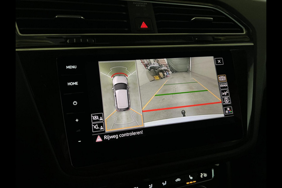 Volkswagen Tiguan 1.5 TSI R-Line Black Edition Pano Virtual Dynaudio 360° NAP Volkswagen Tiguan 1.5 TSI R-Line Black Edition Pano Virtual Dynaudio 360° NAP