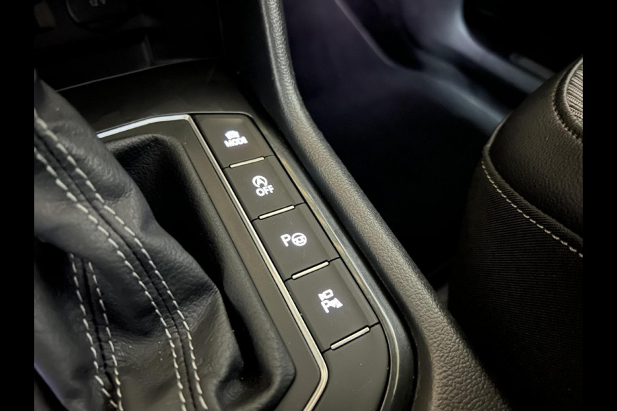 Volkswagen Tiguan 1.5 TSI R-Line Black Edition Pano Virtual Dynaudio 360° NAP Volkswagen Tiguan 1.5 TSI R-Line Black Edition Pano Virtual Dynaudio 360° NAP