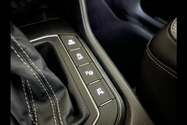 Volkswagen Tiguan 1.5 TSI R-Line Black Edition Pano Virtual Dynaudio 360° NAP Volkswagen Tiguan 1.5 TSI R-Line Black Edition Pano Virtual Dynaudio 360° NAP