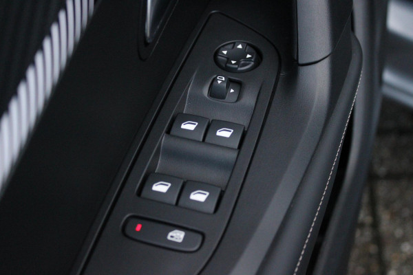 Peugeot 2008 1.2 100PK ALLURE | NAVIGATIE | APPLE CARPLAY/ANDROID AUTO | DAB RADIO | LED | PARKEERSENSOREN | ACHTERUIRIJCAMERA | DODEHOEKDETECTIE | 360° CAMERA | ADAPTIVE CRUISECONTROL | 3D-COCKPIT | ZWARTE DAKRAILS | 17" LICHTMETAAL | Peugeot 2008 1.2 100PK ALLURE | NAVIGATIE | APPLE CARPLAY/ANDROID AUTO | DAB RADIO | LED | PARKEERSENSOREN | ACHTERUIRIJCAMERA | DODEHOEKDETECTIE | 360° CAMERA | ADAPTIVE CRUISECONTROL | 3D-COCKPIT | ZWARTE DAKRAILS | 17" LICHTMETAAL |