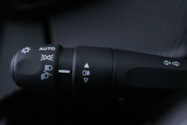 Peugeot 2008 1.2 100PK ALLURE | NAVIGATIE | APPLE CARPLAY/ANDROID AUTO | DAB RADIO | LED | PARKEERSENSOREN | ACHTERUIRIJCAMERA | DODEHOEKDETECTIE | 360° CAMERA | ADAPTIVE CRUISECONTROL | 3D-COCKPIT | ZWARTE DAKRAILS | 17" LICHTMETAAL | Peugeot 2008 1.2 100PK ALLURE | NAVIGATIE | APPLE CARPLAY/ANDROID AUTO | DAB RADIO | LED | PARKEERSENSOREN | ACHTERUIRIJCAMERA | DODEHOEKDETECTIE | 360° CAMERA | ADAPTIVE CRUISECONTROL | 3D-COCKPIT | ZWARTE DAKRAILS | 17" LICHTMETAAL |
