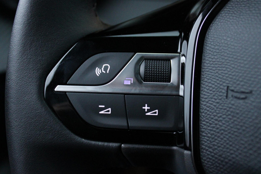 Peugeot 2008 1.2 100PK ALLURE | NAVIGATIE | APPLE CARPLAY/ANDROID AUTO | DAB RADIO | LED | PARKEERSENSOREN | ACHTERUIRIJCAMERA | DODEHOEKDETECTIE | 360° CAMERA | ADAPTIVE CRUISECONTROL | 3D-COCKPIT | ZWARTE DAKRAILS | 17" LICHTMETAAL | Peugeot 2008 1.2 100PK ALLURE | NAVIGATIE | APPLE CARPLAY/ANDROID AUTO | DAB RADIO | LED | PARKEERSENSOREN | ACHTERUIRIJCAMERA | DODEHOEKDETECTIE | 360° CAMERA | ADAPTIVE CRUISECONTROL | 3D-COCKPIT | ZWARTE DAKRAILS | 17" LICHTMETAAL |